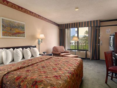 Days Inn Tallahassee Zimmer foto